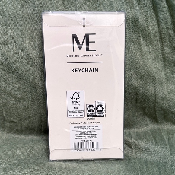 Modern Expressions Gold Letter S Teal Tassel Keychain NIB - Picture 3 of 5